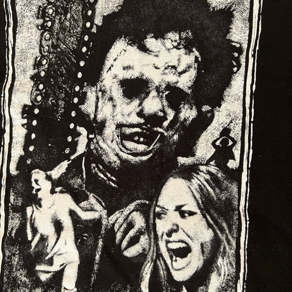 The Texas Chainsaw Massacre T-Shirt Size Small - Picture 3 of 5